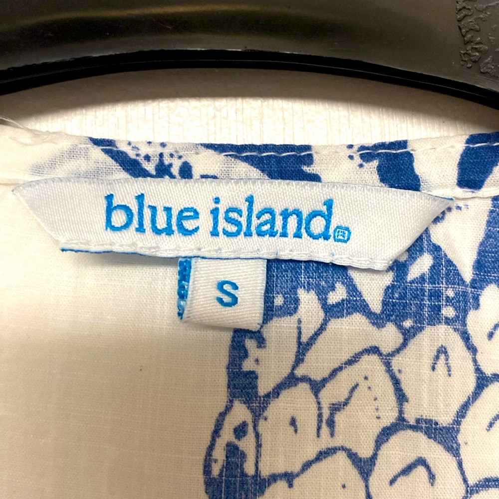 Blue Island White and Blue Pineapple Swim Coverup - Picture 3 of 5